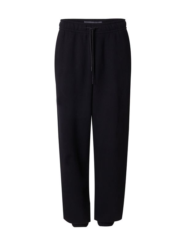 Abercrombie & Fitch Abercrombie & Fitch Hlače 'ESSENTIAL'  crna