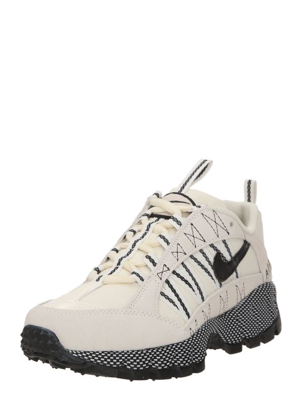 Nike Sportswear Nike Sportswear Niske tenisice 'AIR HUMARA'  boja slonovače / crna