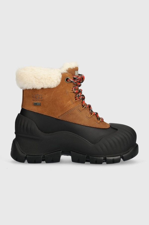 Ugg Cipele UGG Adiroam Hiker boja: smeđa, ravni potplat, s toplom podstavom, 1130851
