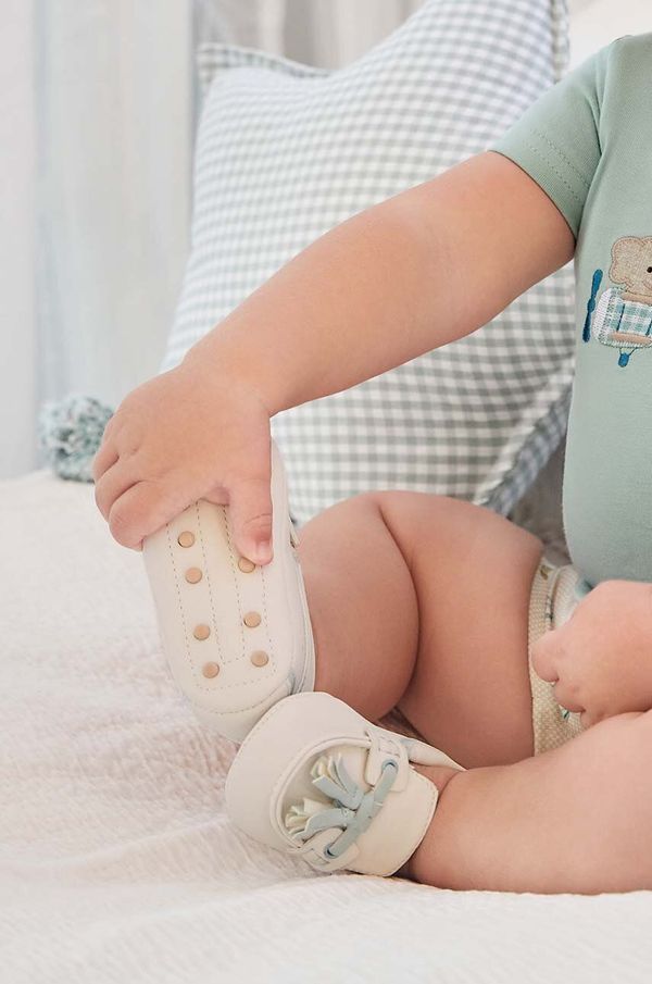 Mayoral Newborn Cipele za bebe Mayoral Newborn boja: zelena