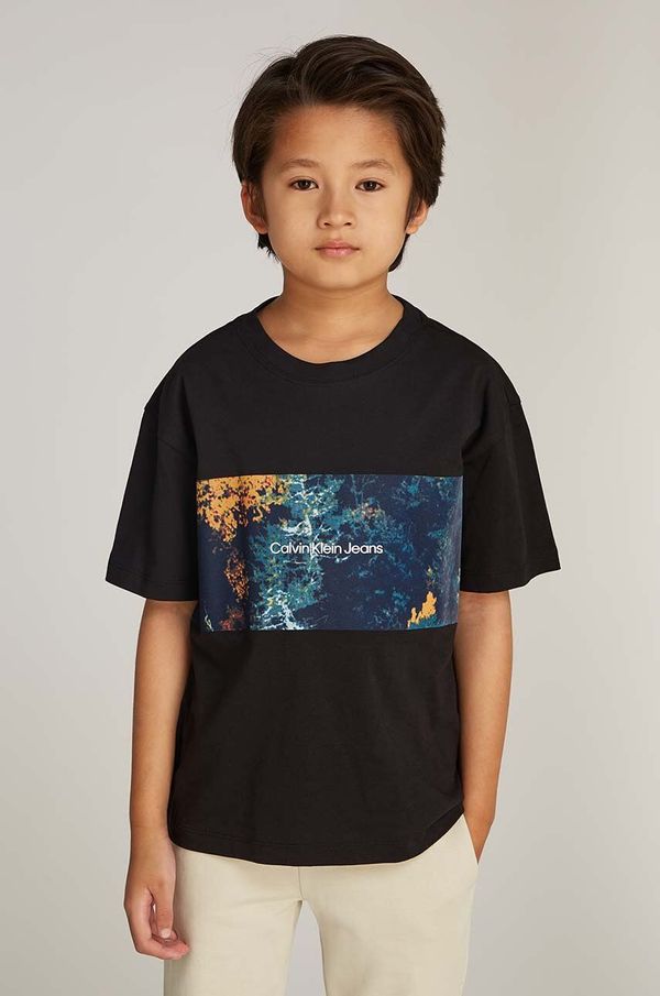 Calvin Klein Jeans Dječja pamučna majica kratkih rukava Calvin Klein Jeans boja: crna, s tiskom, IB0IB02336