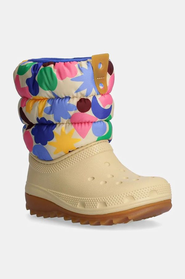 Crocs Dječje cipele za snijeg Crocs CLASSIC NEO PUFF GEO SHAPES BOOT boja: bež, 210411