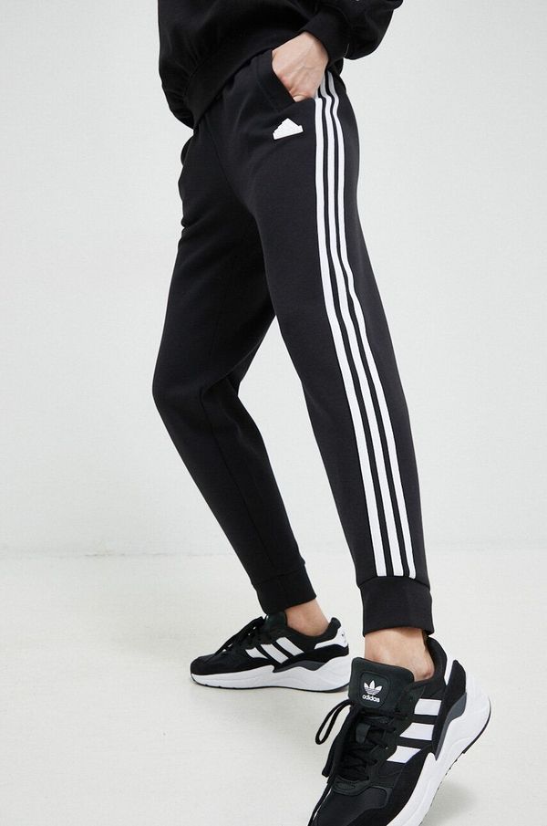 adidas Donji dio trenirke adidas boja: crna, s aplikacijom
