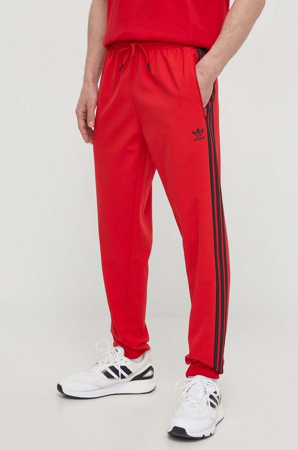 adidas Originals Donji dio trenirke adidas Originals boja: crvena, s aplikacijom