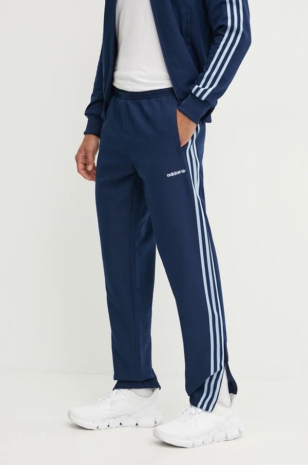 adidas Originals Donji dio trenirke adidas Originals boja: tamno plava, s aplikacijom, IX9625