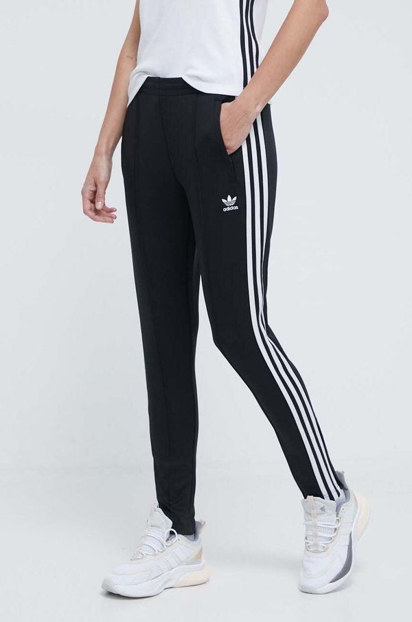 adidas Originals Donji dio trenirke adidas Originals SST Classic TP boja: crna, s aplikacijom, IK6600