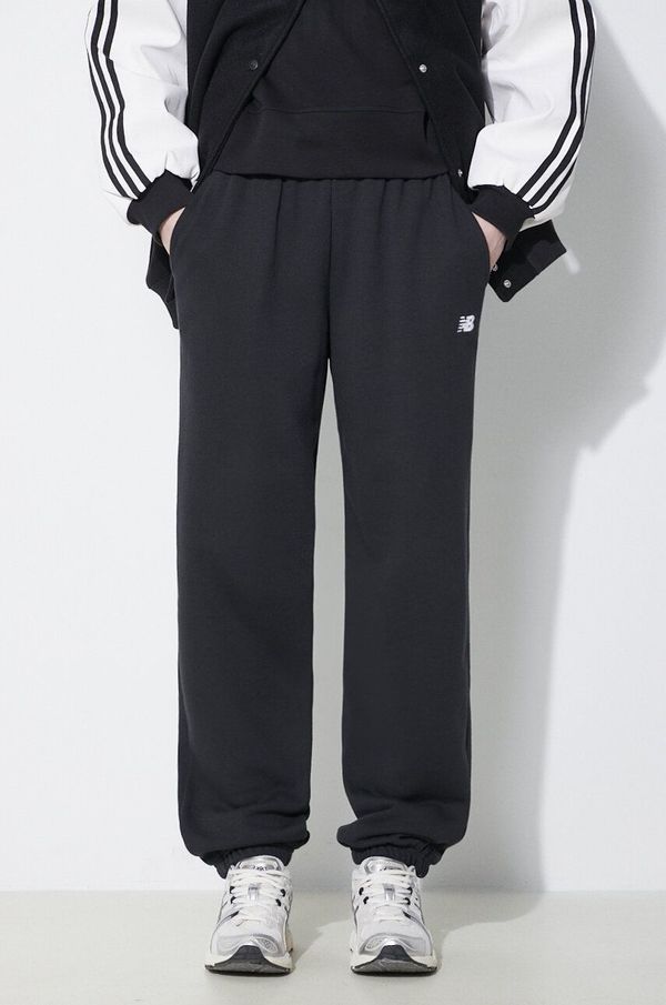 New Balance Donji dio trenirke New Balance Sport Essentials boja: crna, bez uzorka, WP41500BK