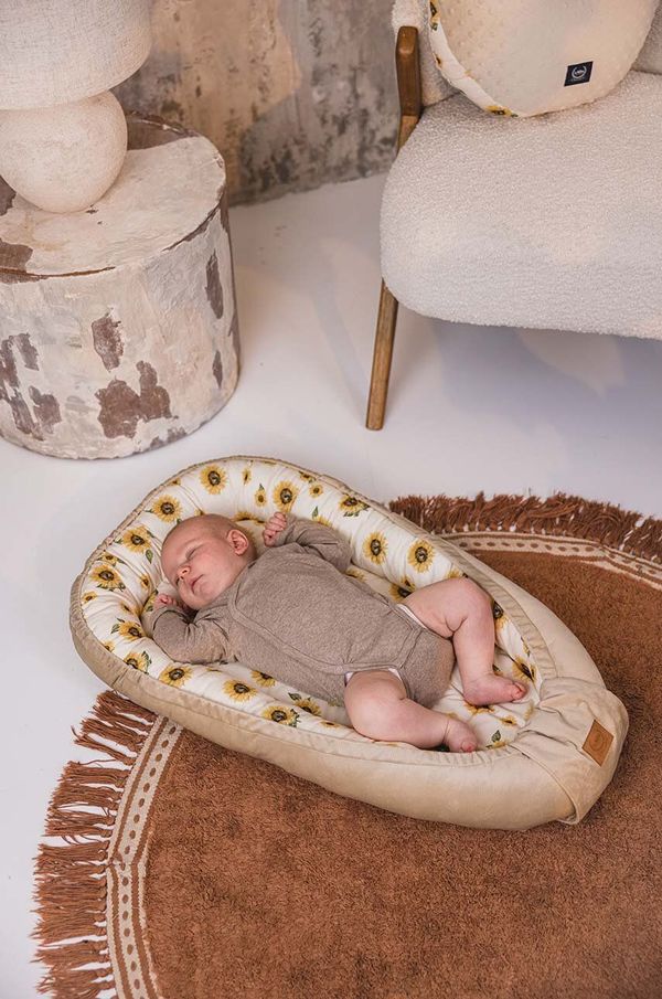 La Millou Gnijezdo za bebe La Millou Best Nest Velvet SUNLOVER