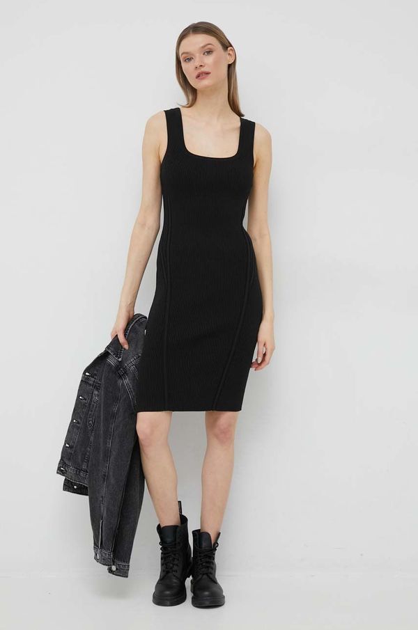 Calvin Klein Haljina Calvin Klein boja: crna, midi, uske