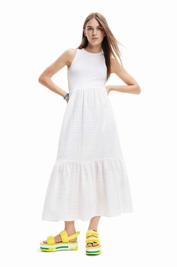 Desigual Haljina Desigual boja: bijela, midi, ravna