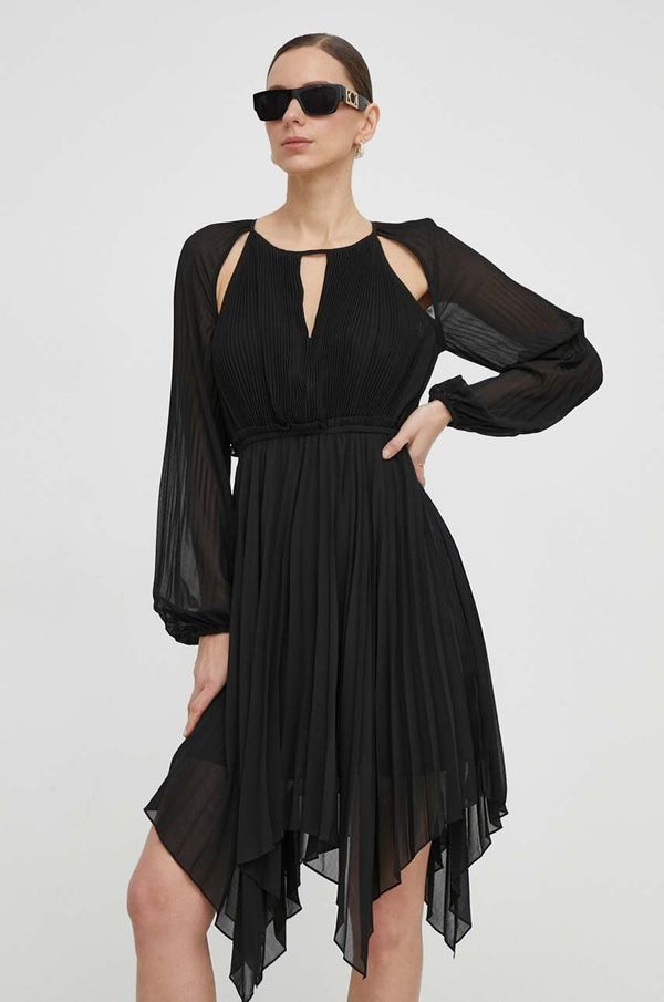 Twinset Haljina Twinset boja: crna, mini, širi se prema dolje