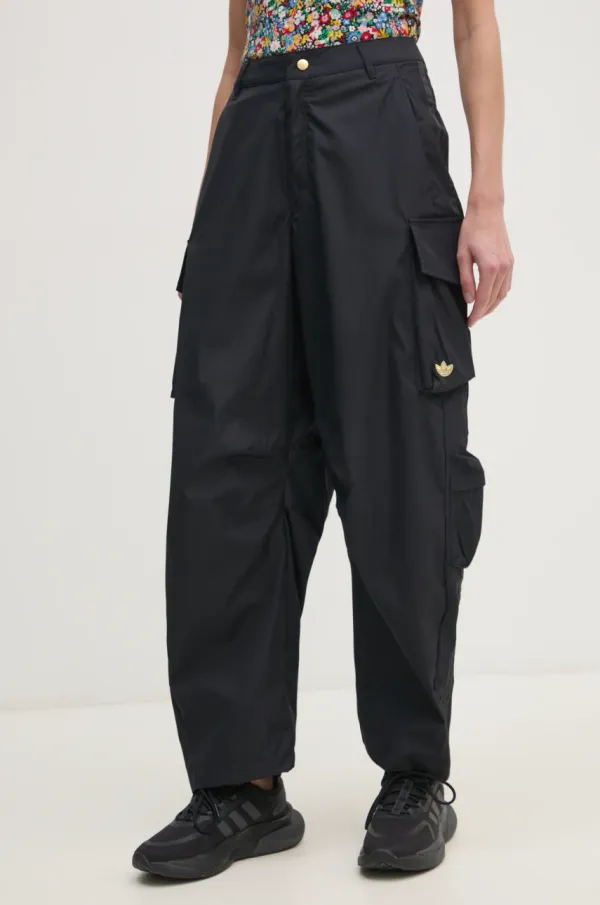 adidas Originals Hlače adidas Originals CARGO PANTS za žene, boja: crna, cargo kroj, visoki struk, JI5727