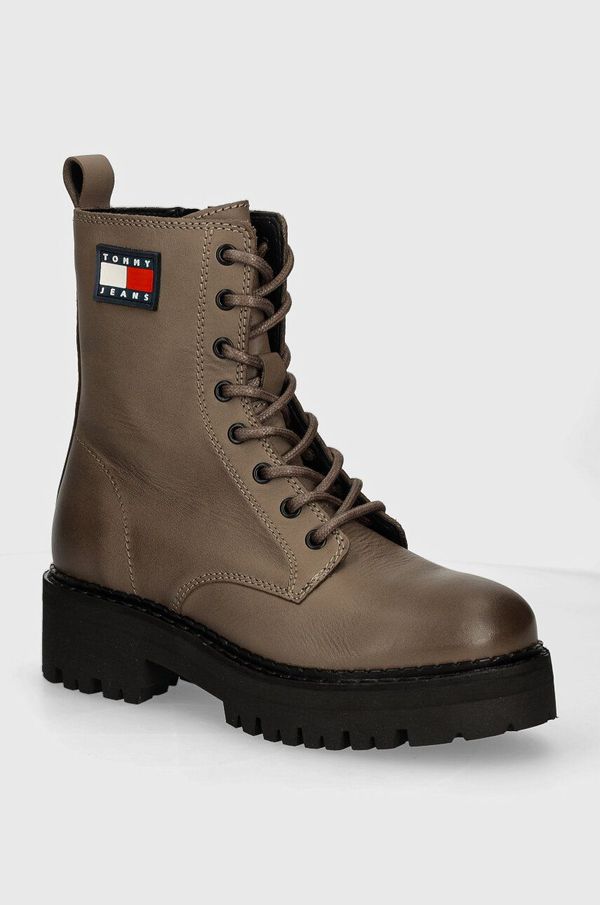 Tommy Jeans Kožne čizme Tommy Jeans TJW URBAN LACE UP BOOT za žene, boja: bež, ravni potplat, EN0EN02628