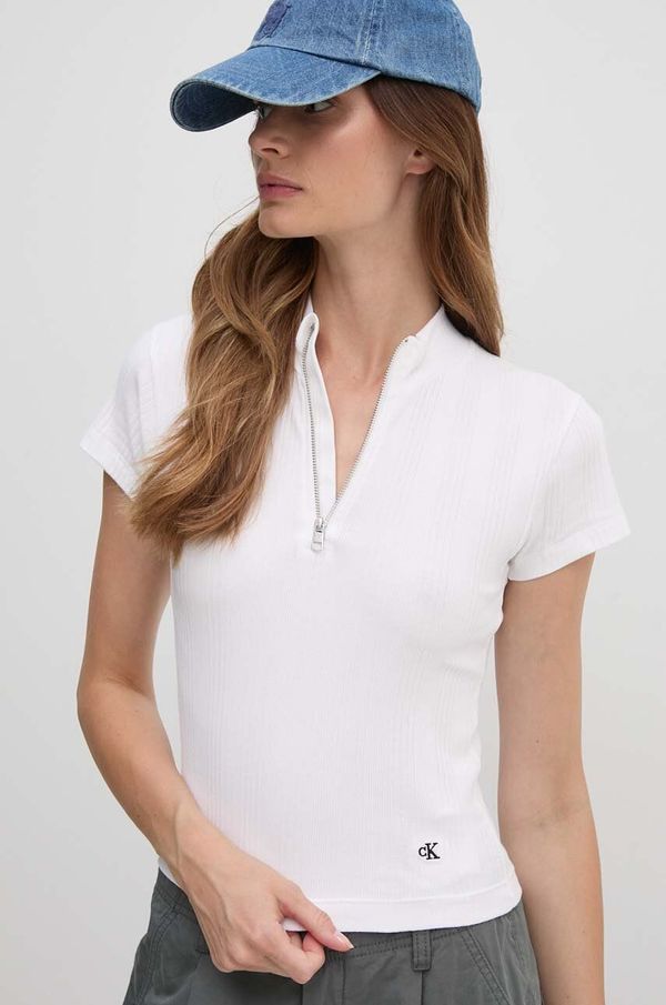 Calvin Klein Jeans Majica kratkih rukava Calvin Klein Jeans za žene, boja: bijela, s poludolčevitom, J20J223564