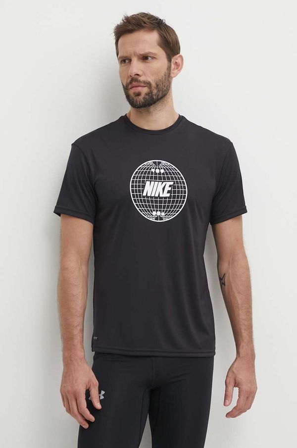 Nike Majica kratkih rukava za trening Nike Lead Line boja: crna, s tiskom