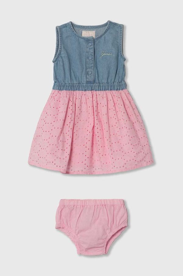 Guess Pamučna haljina za bebe Guess boja: ružičasta, mini, širi se prema dolje
