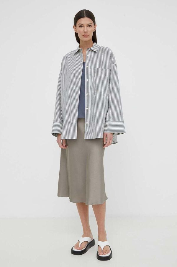 By Malene Birger Pamučna košulja By Malene Birger za žene, boja: tamno plava, relaxed, s klasičnim ovratnikom
