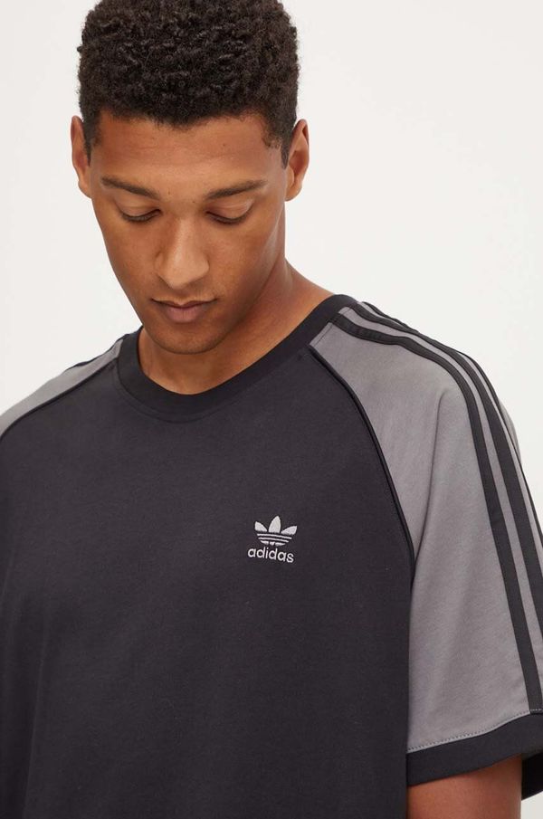 adidas Originals Pamučna majica adidas Originals za muškarce, boja: crna, s uzorkom, IW5818