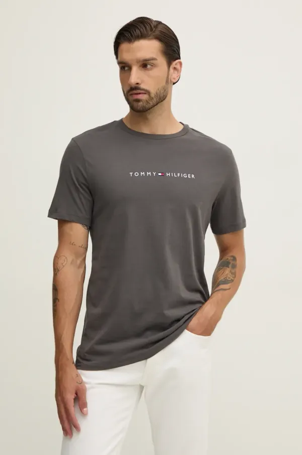 Tommy Hilfiger Pamučna majica Tommy Hilfiger za muškarce, boja: siva, s tiskom, UM0UM03344