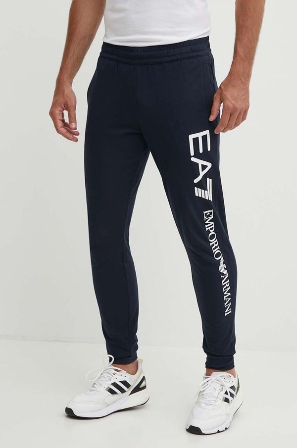EA7 Emporio Armani Pamučni donji dio trenirke EA7 Emporio Armani boja: tamno plava, s tiskom, PJ05Z.8NPPC3
