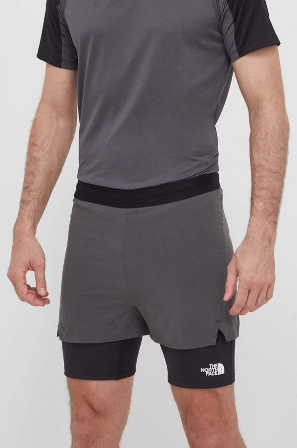 The North Face Sportske kratke hlače The North Face Mountain Athletics za muškarce, boja: siva, NF0A87CKWUO1