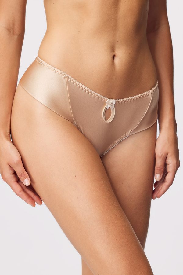 PariPari Tanga Alissa