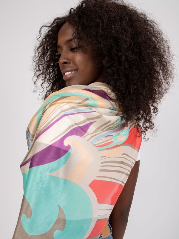 Fashionhunters Beige thin scarf with pattern