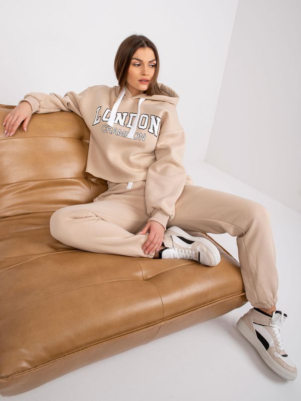 Fashionhunters Beige tracksuit with Laraina lettering