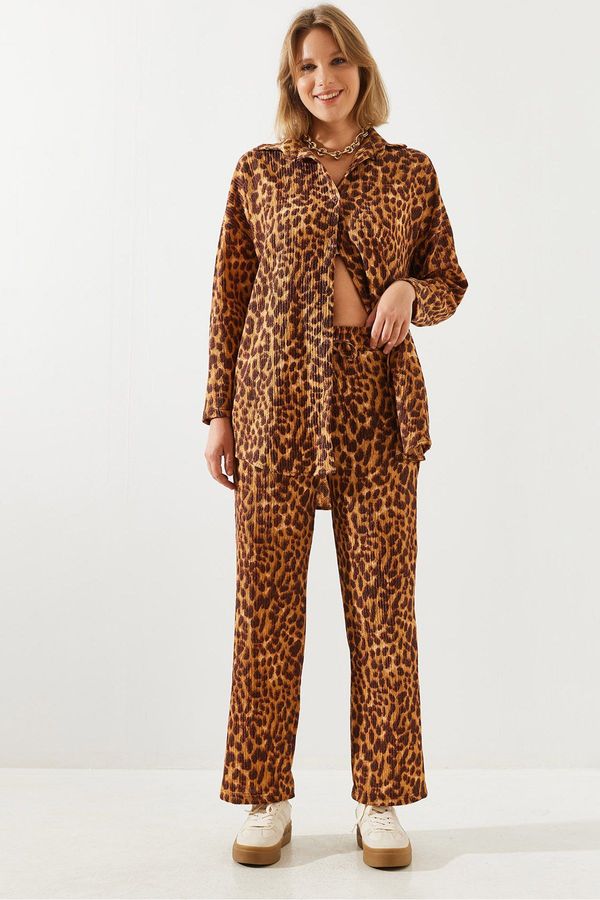 Bianco Lucci Bianco Lucci Women's Leopard Patterned Crepe Fabric Bottom Top Set