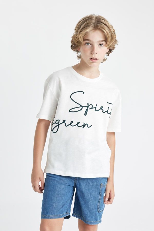 DEFACTO DEFACTO Boy's Oversize Fit Crew Neck Embroidered Short Sleeve T-Shirt