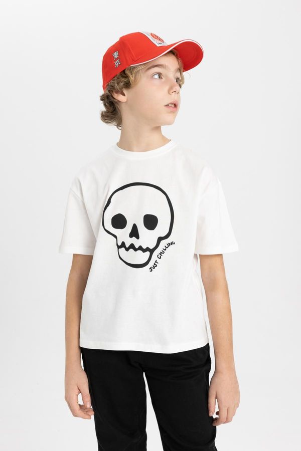 DEFACTO DEFACTO Boys Oversize Fit Crew Neck Embroidered Short Sleeve T-Shirt