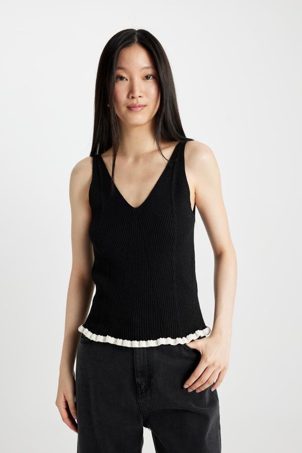 DEFACTO DEFACTO Fitted V-Neck Ribbed Undershirt