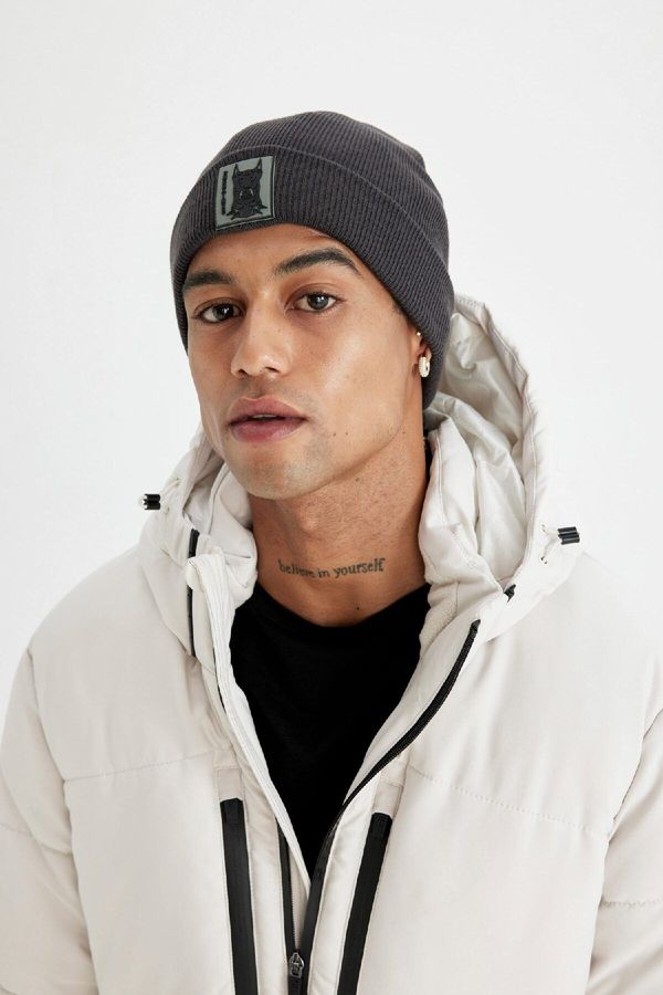 DEFACTO DEFACTO Men's Silicone Labeled Beanie