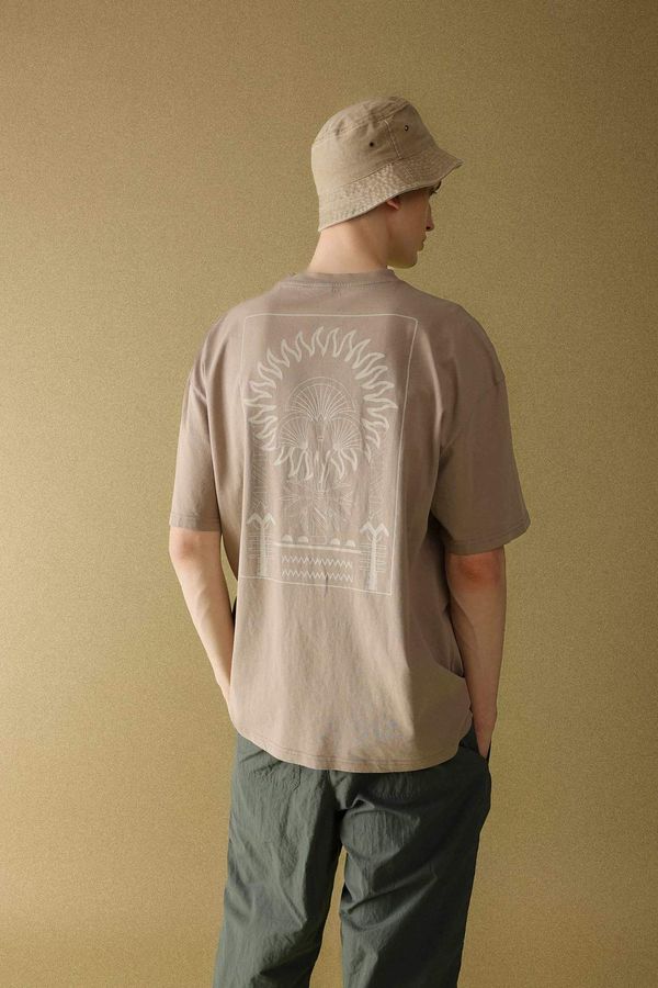DEFACTO DEFACTO Oversize Fit Crew Neck Back Printed Short Sleeve T-Shirt