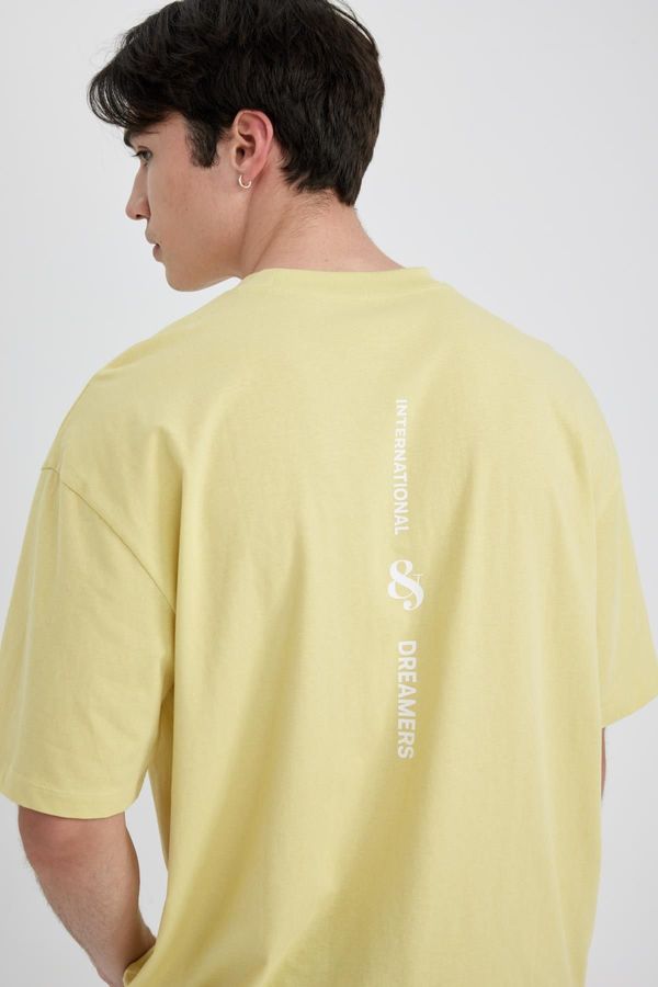 DEFACTO DEFACTO Oversize Fit Crew Neck Back Printed Short Sleeve T-Shirt