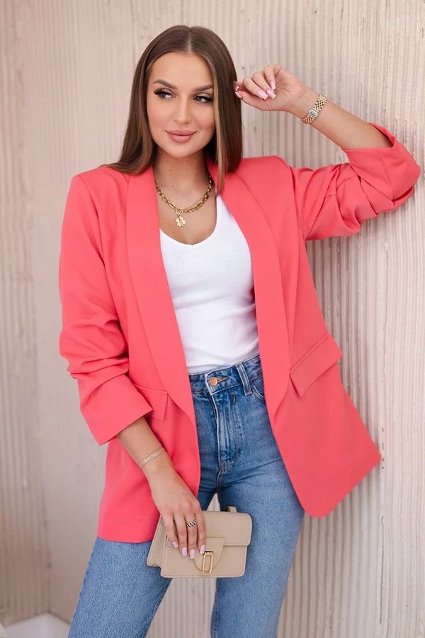 Kesi Elegant blazer with raspberry lapels
