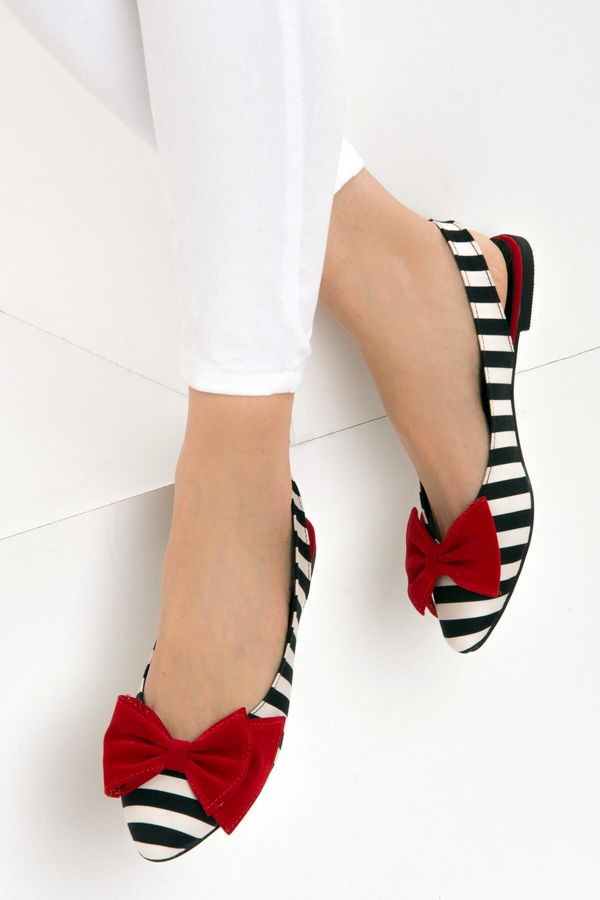 Fox Shoes Fox Shoes Black White Red Women's Ballerina Ballerina
