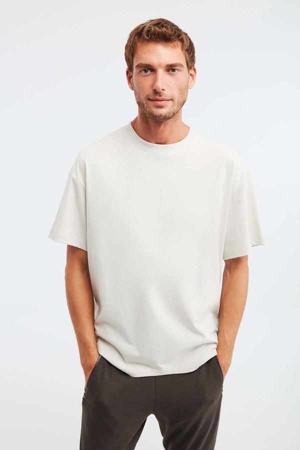GRIMELANGE GRIMELANGE Jett Men's Oversize Fit 100% Organic Cotton Thick Textured Crew Neck Stone Color T-shirt