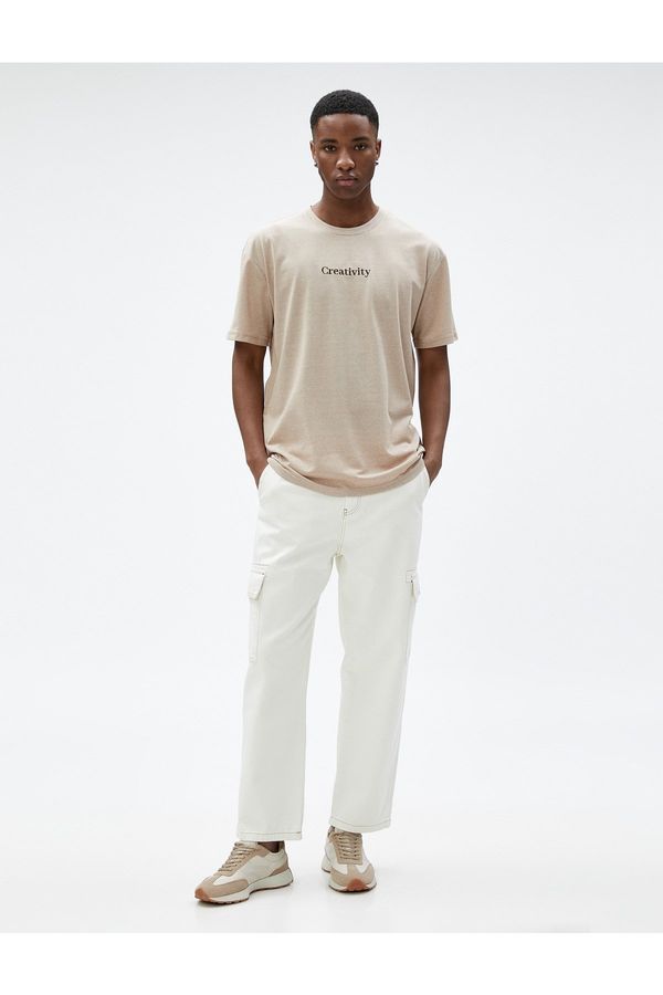 Koton Koton predimenzionirana majica s otisnutim sloganom, Crew Neck Short Sleeves.