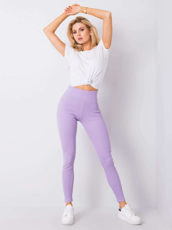 Fashionhunters Osnovne tajice s ljubičastim prugama