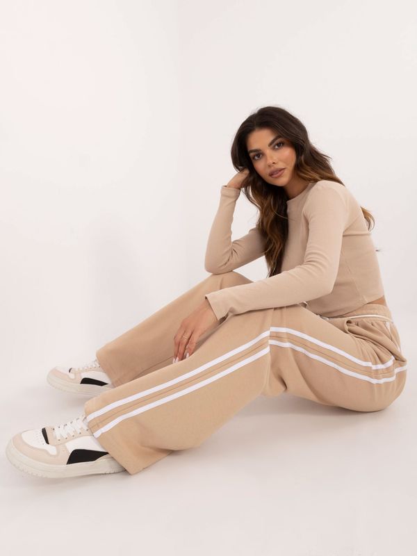 My Red Lips Set-EM-KMPL-970.22-beige