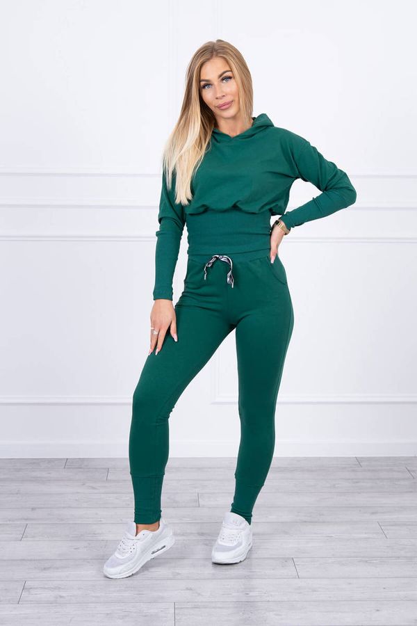 Kesi Set with wide cuffs green color