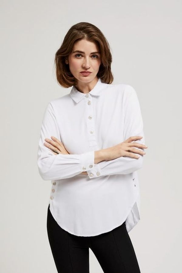 Moodo Shirts with decorative buttons