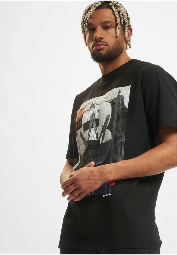 MT Upscale T-shirt BRKLYN House Oversize black