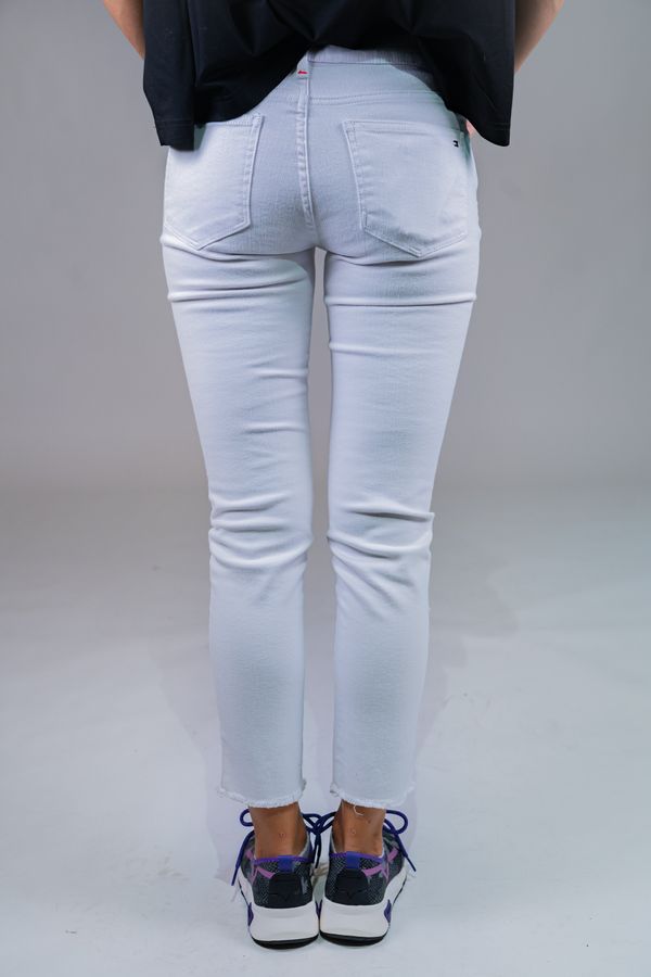 Tommy Hilfiger Tommy Hilfiger Jeans - VENICE RW CROPPED F EDDY white
