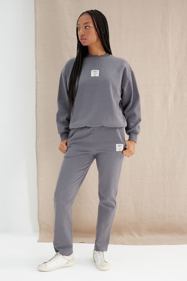Trendyol Trendyol Antracit Održiviji interijer runa Straight Fit Patchwork pletene trenirke