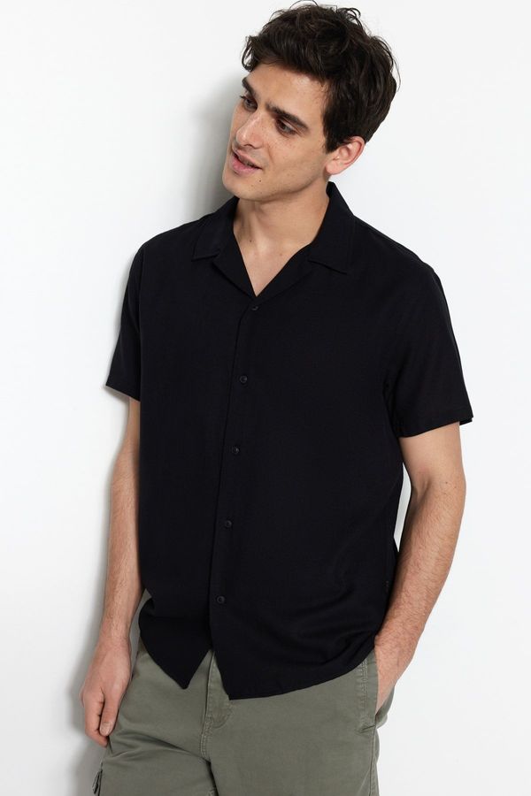 Trendyol Trendyol Black Unisex Relaxed Fit Short Sleeve Shirt