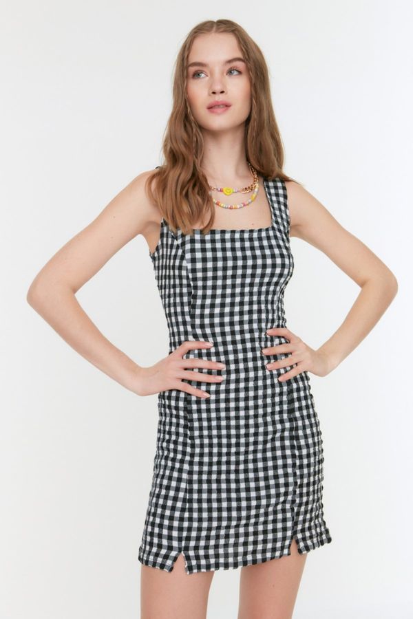 Trendyol Trendyol crna Gingham Super mini tkana haljina
