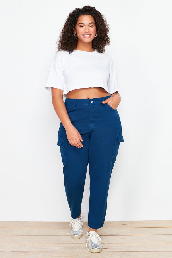 Trendyol Trendyol Curve Dark Blue Cargo Pocket Detailed Mom Fit Jeans
