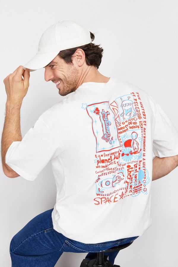 Trendyol Trendyol Ecru Oversize Back Printed 100% Cotton T-Shirt